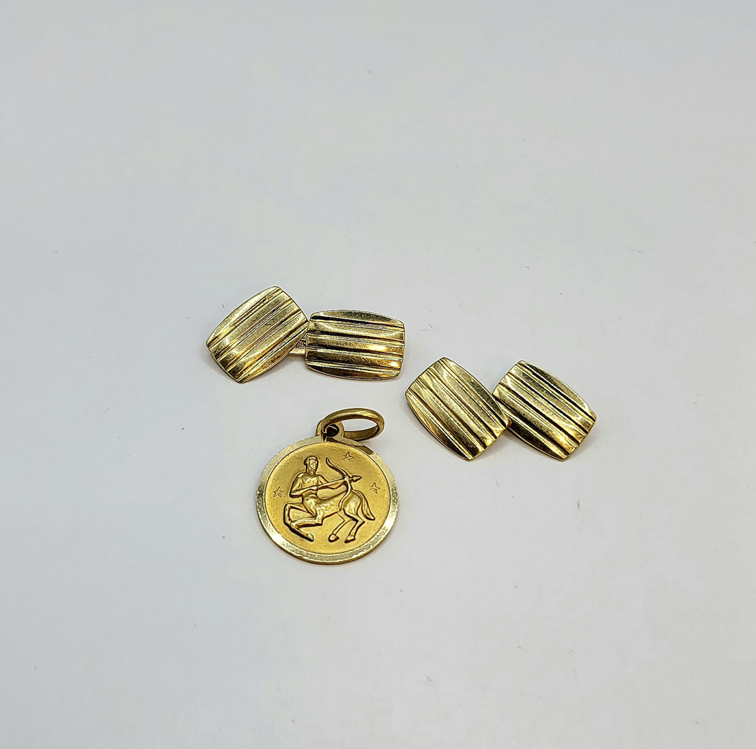 Due gemelli e ciondolo oro