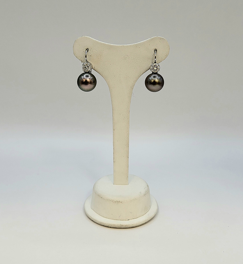 Paio orecchini oro perle coltivate diamanti