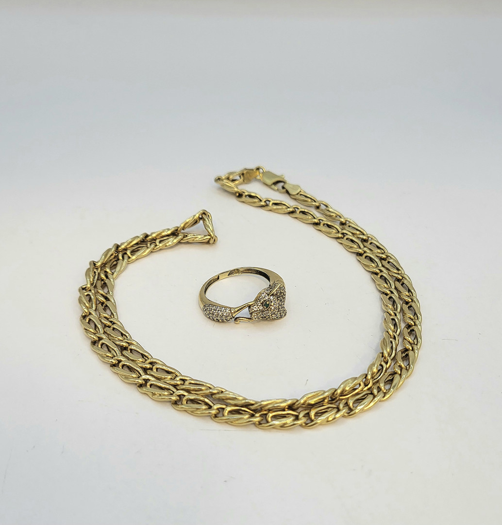 Collana e anello oro pietre