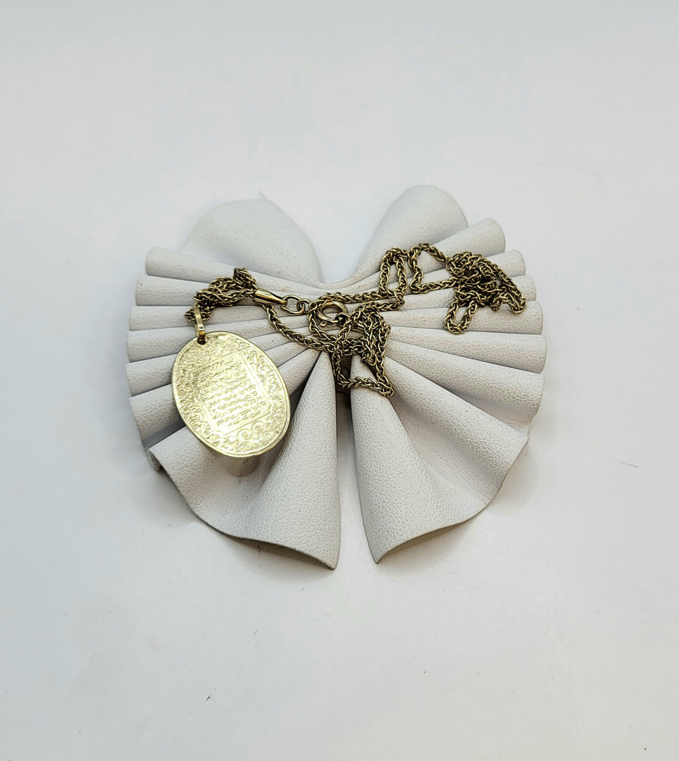 Catenina e ciondolo oro