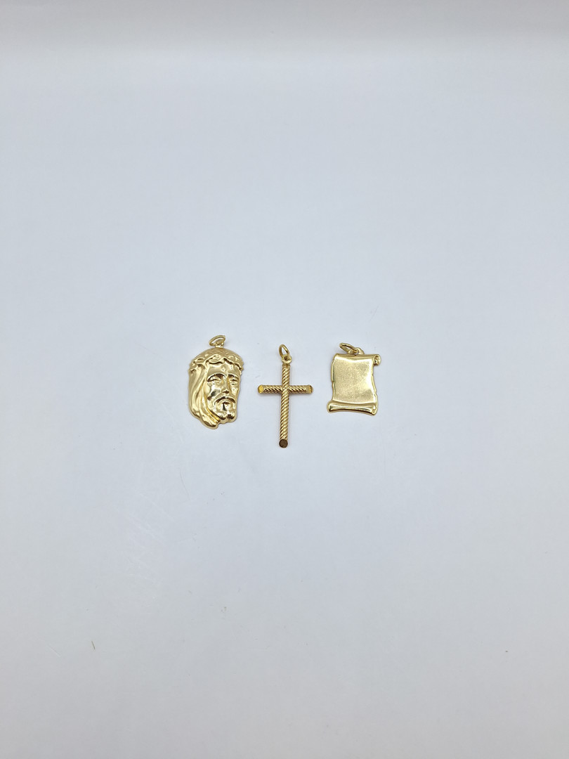 Tre ciondoli oro