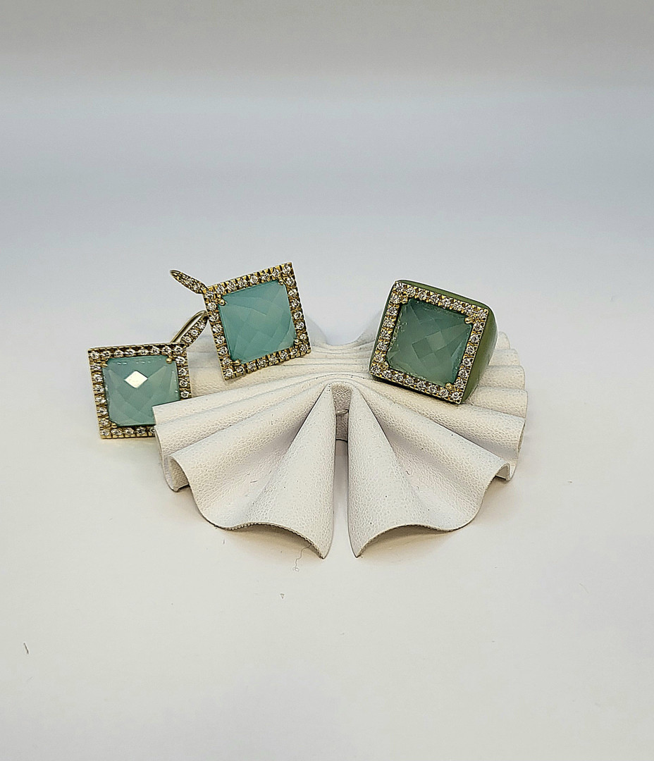 Anello e paio orecchini oro pietre diamantini