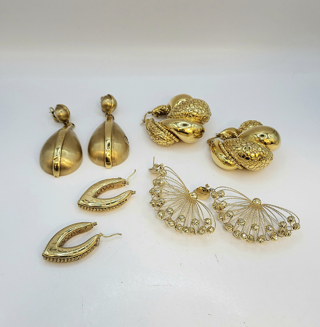 Quattro paia orecchini oro