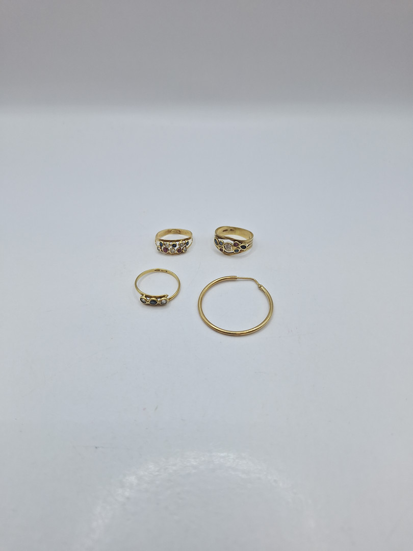 Tre anelli e orecchino oro pietre 