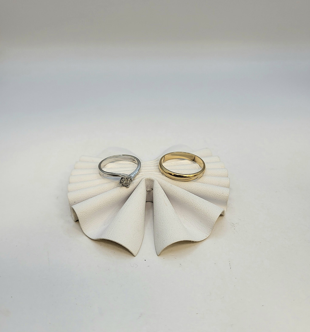 Due anelli oro diamante