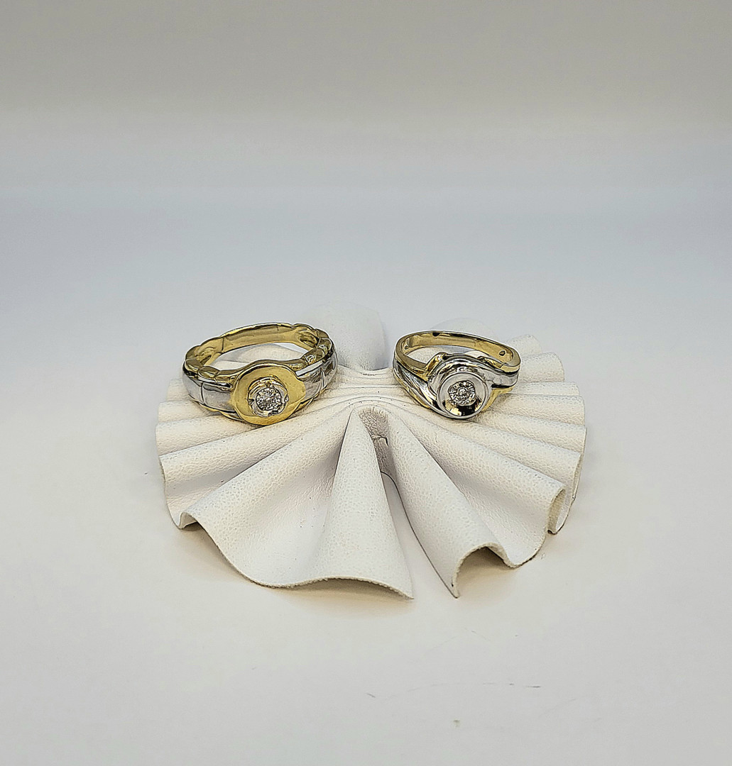 Due anelli oro diamanti
