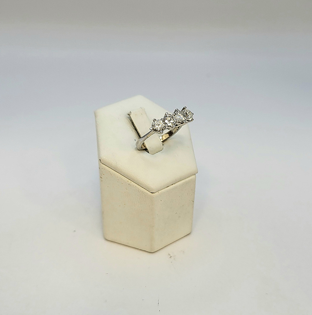 Anello oro diamanti