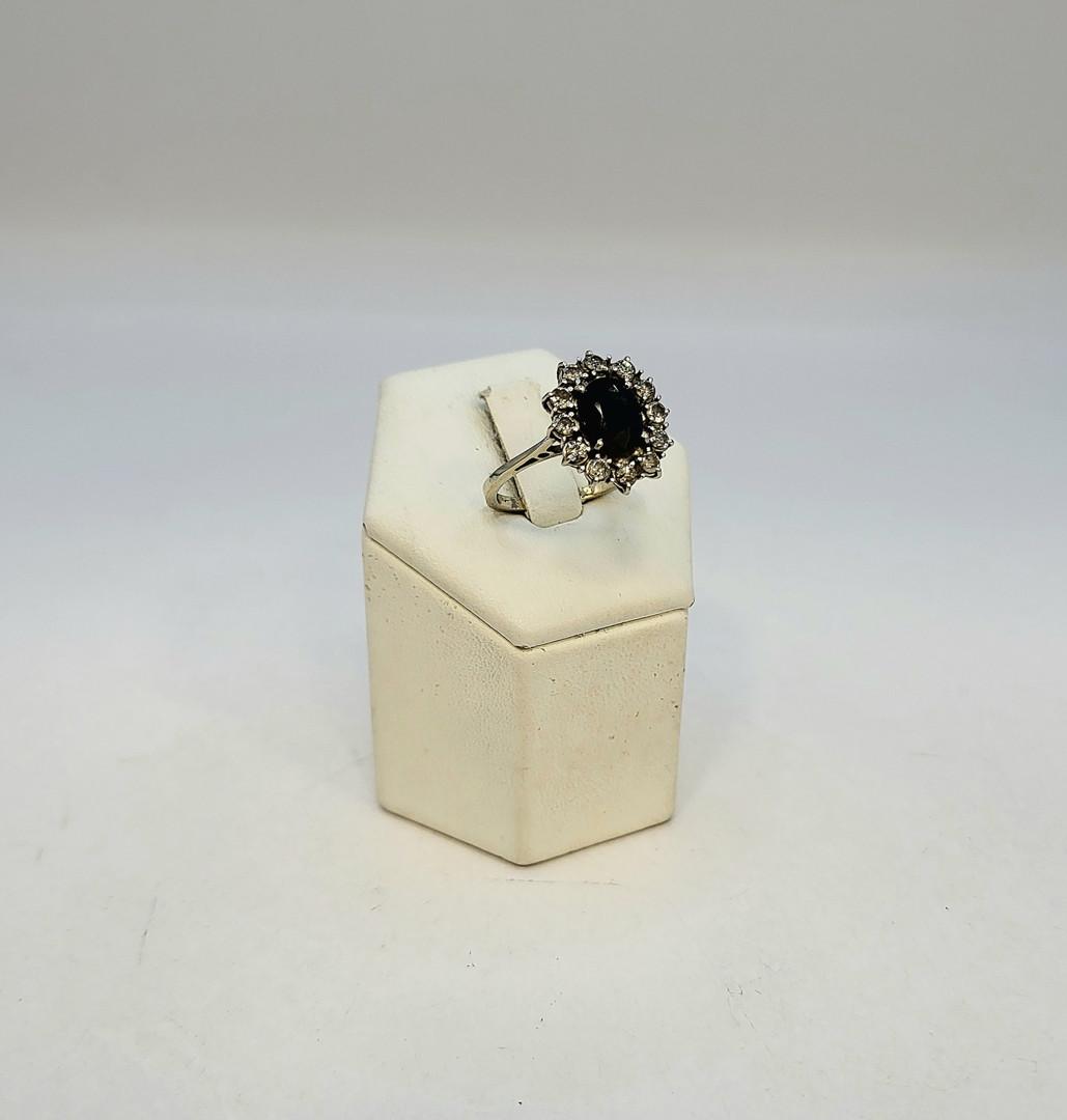 Anello oro pietra diamantini