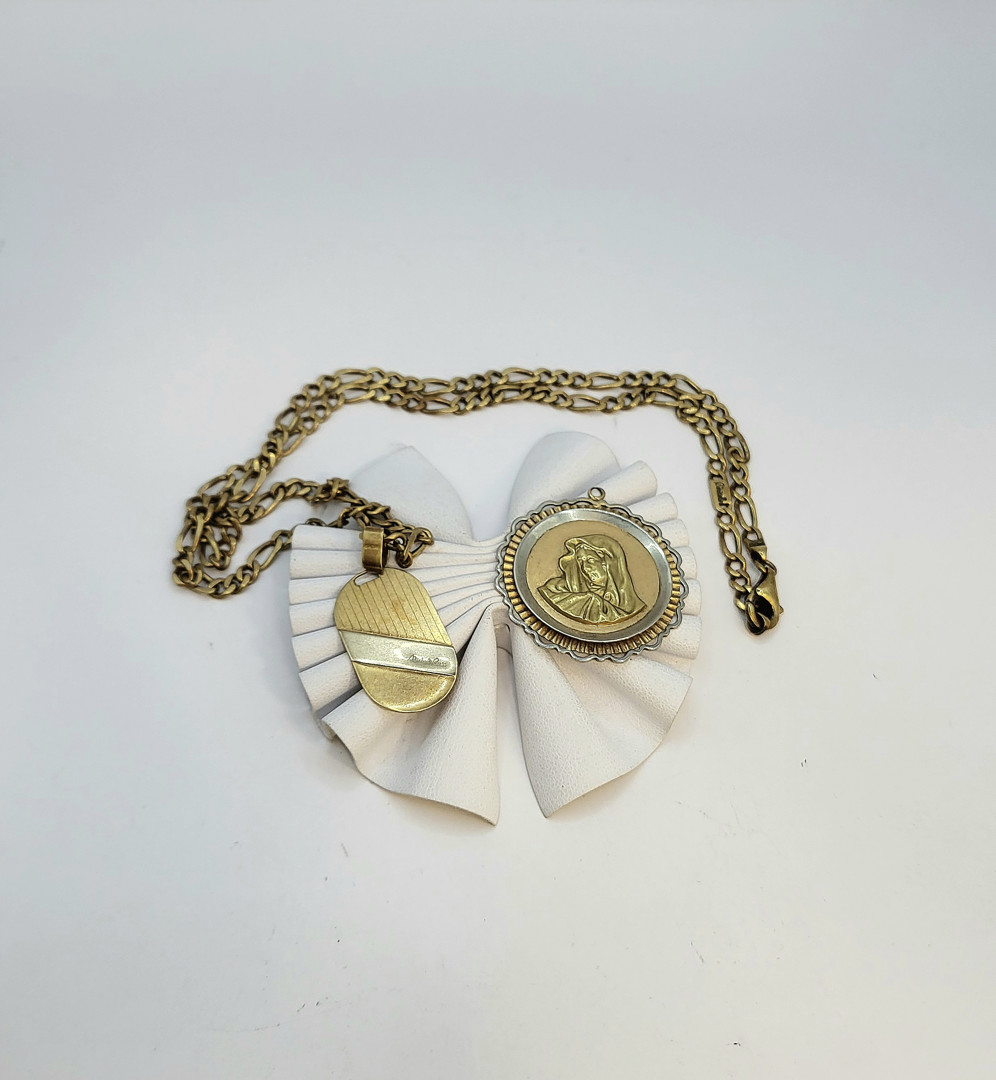 Collana e due ciondoli oro 