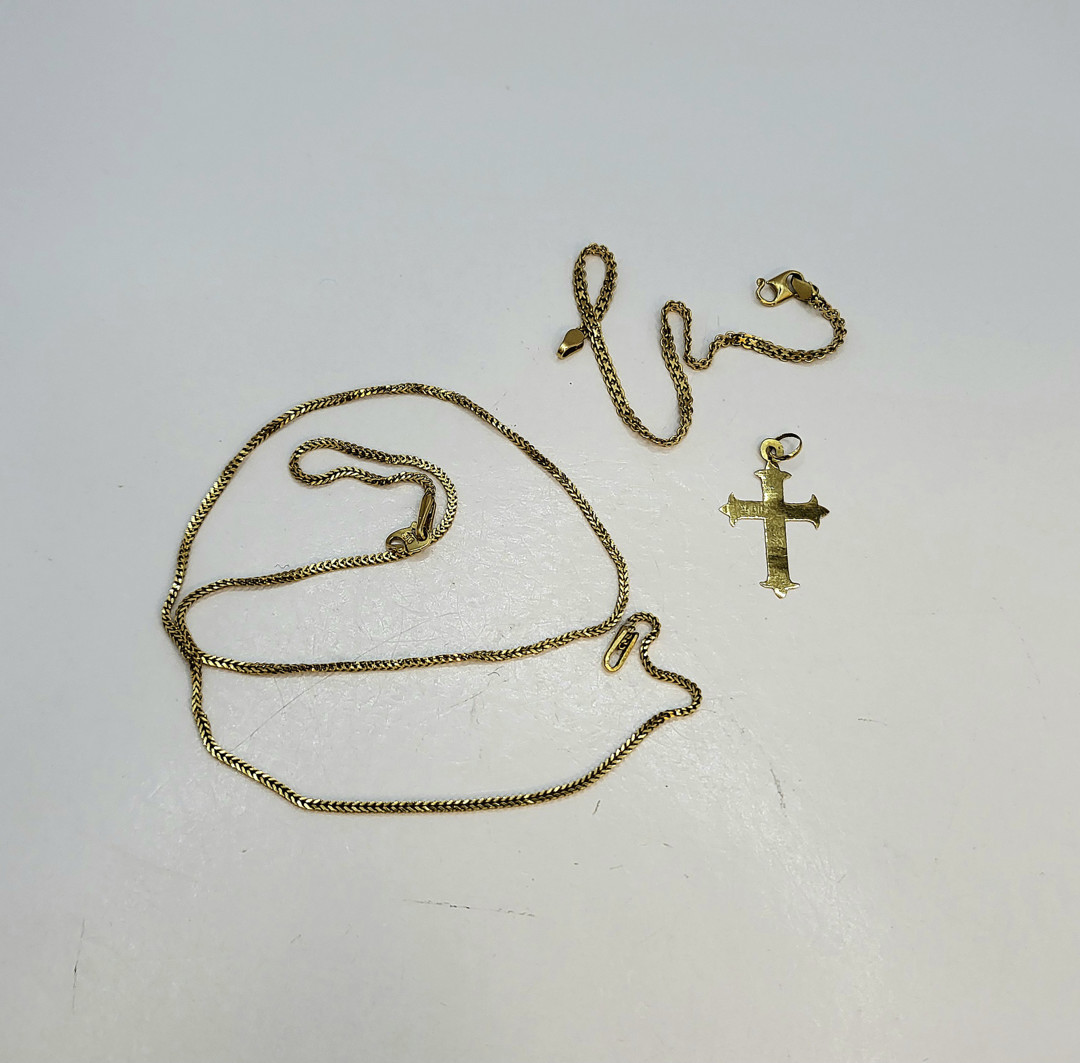 Collana bracciale e ciondolo oro