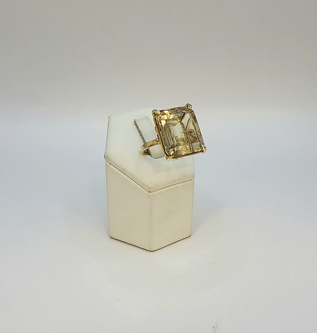Anello oro pietra 