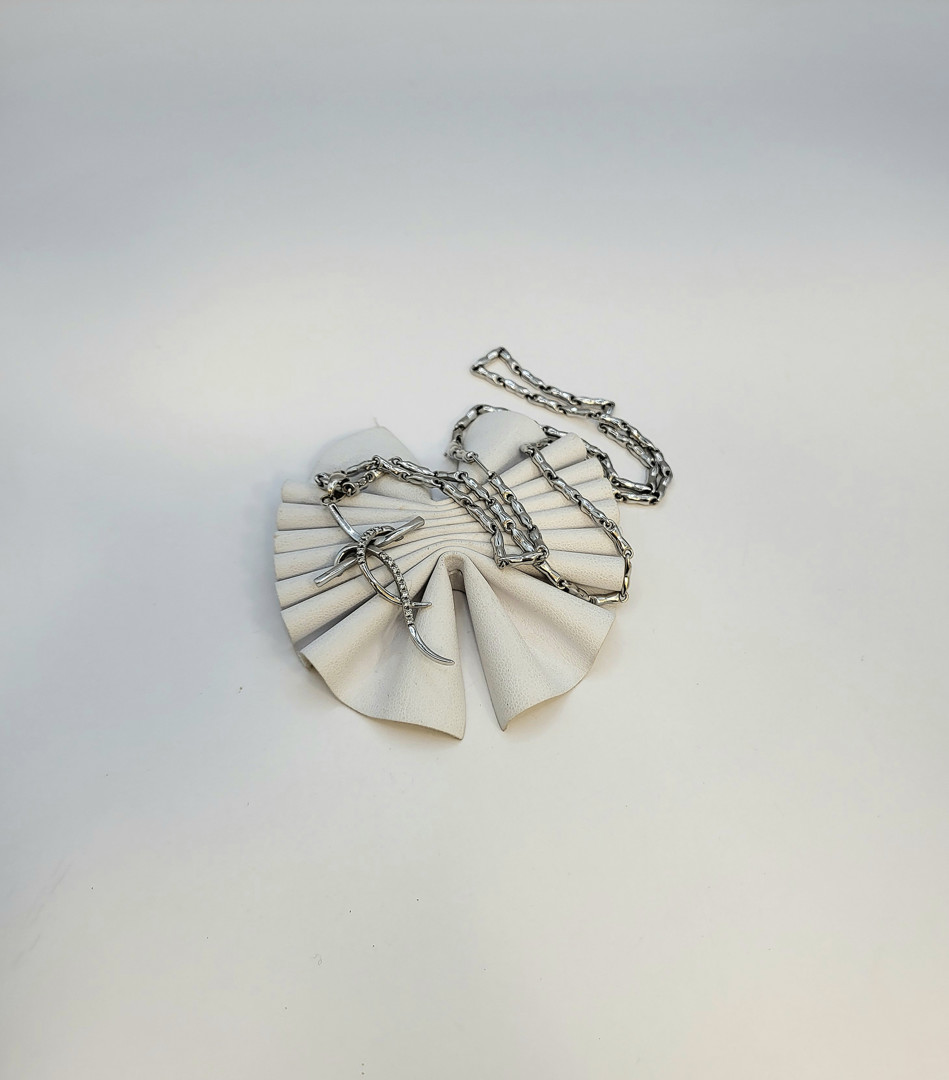 Collana e croce oro diamantini