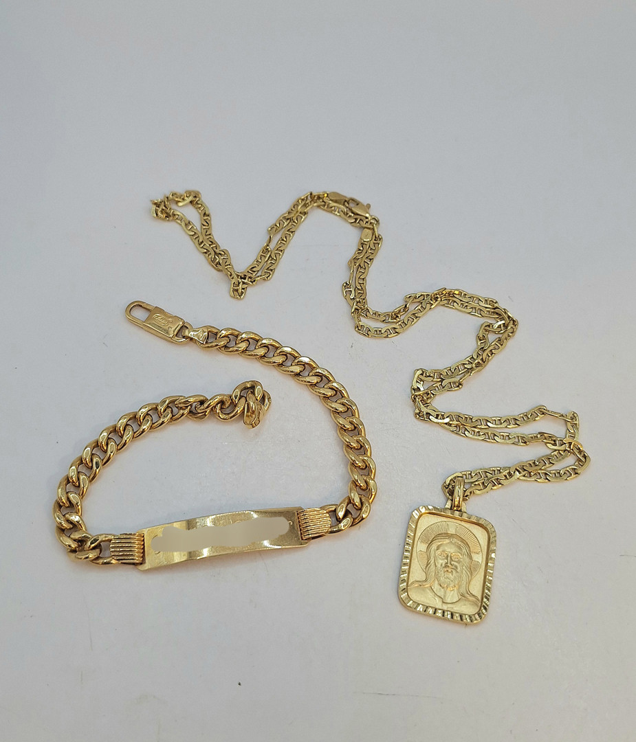 Vari oggetti oro 