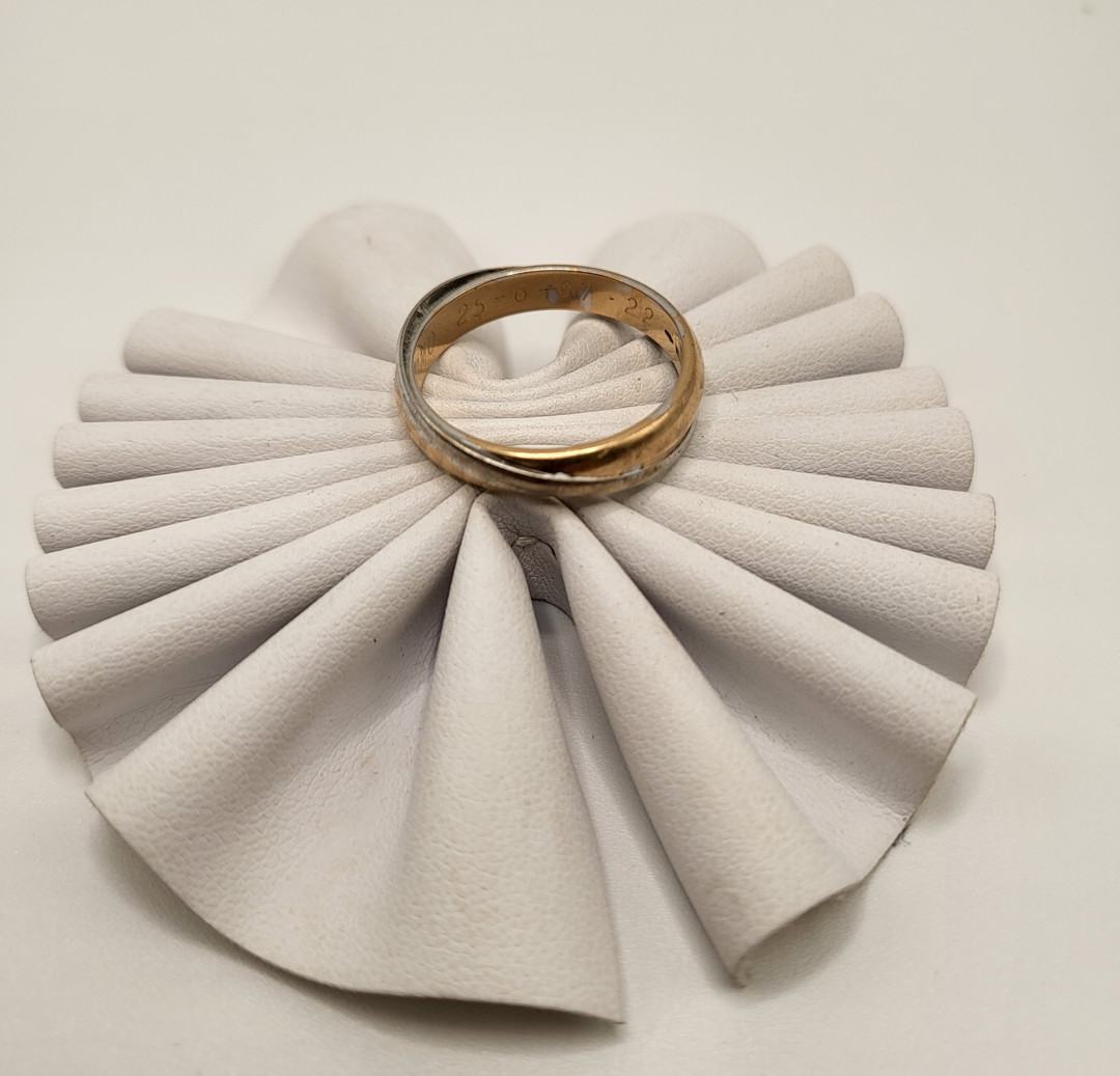 Anello oro