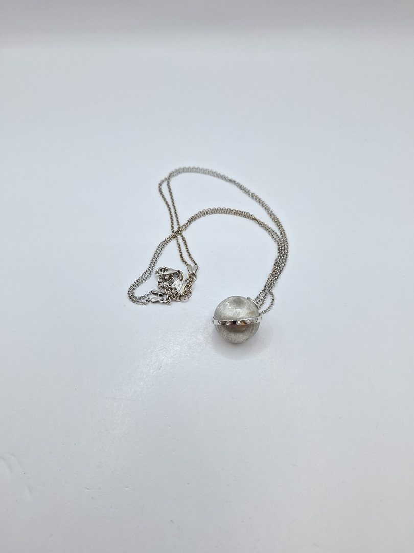 Collana con ciondolo oro diamantini