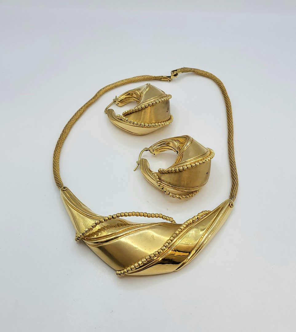 Collana e paio orecchini oro 