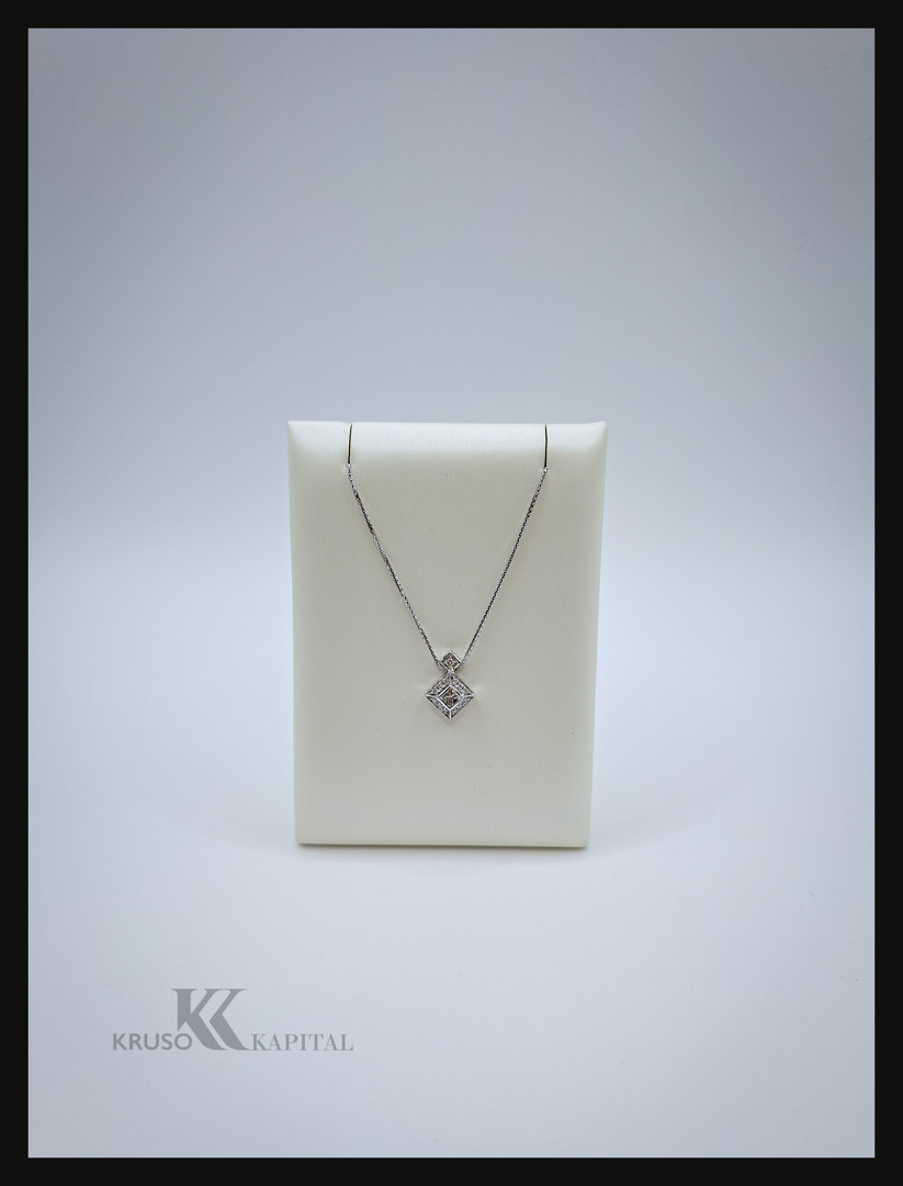 Catenina con ciondolo oro con diamantini 
