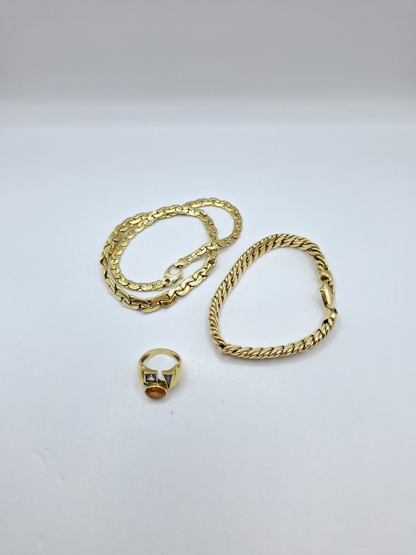 Collana bracciale e anello in oro pietre