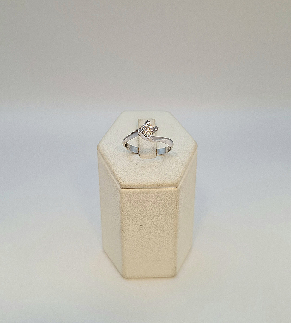 Anello oro diamante