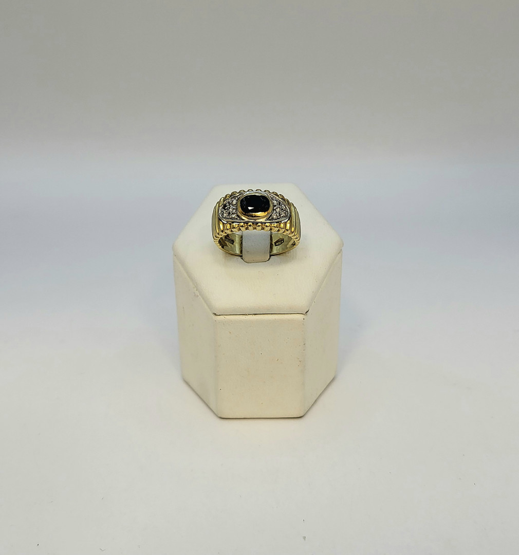 Anello oro pietra diamantini