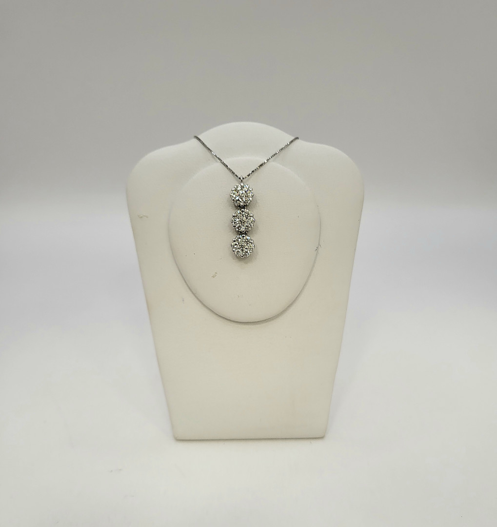 Collana e ciondolo oro diamantini