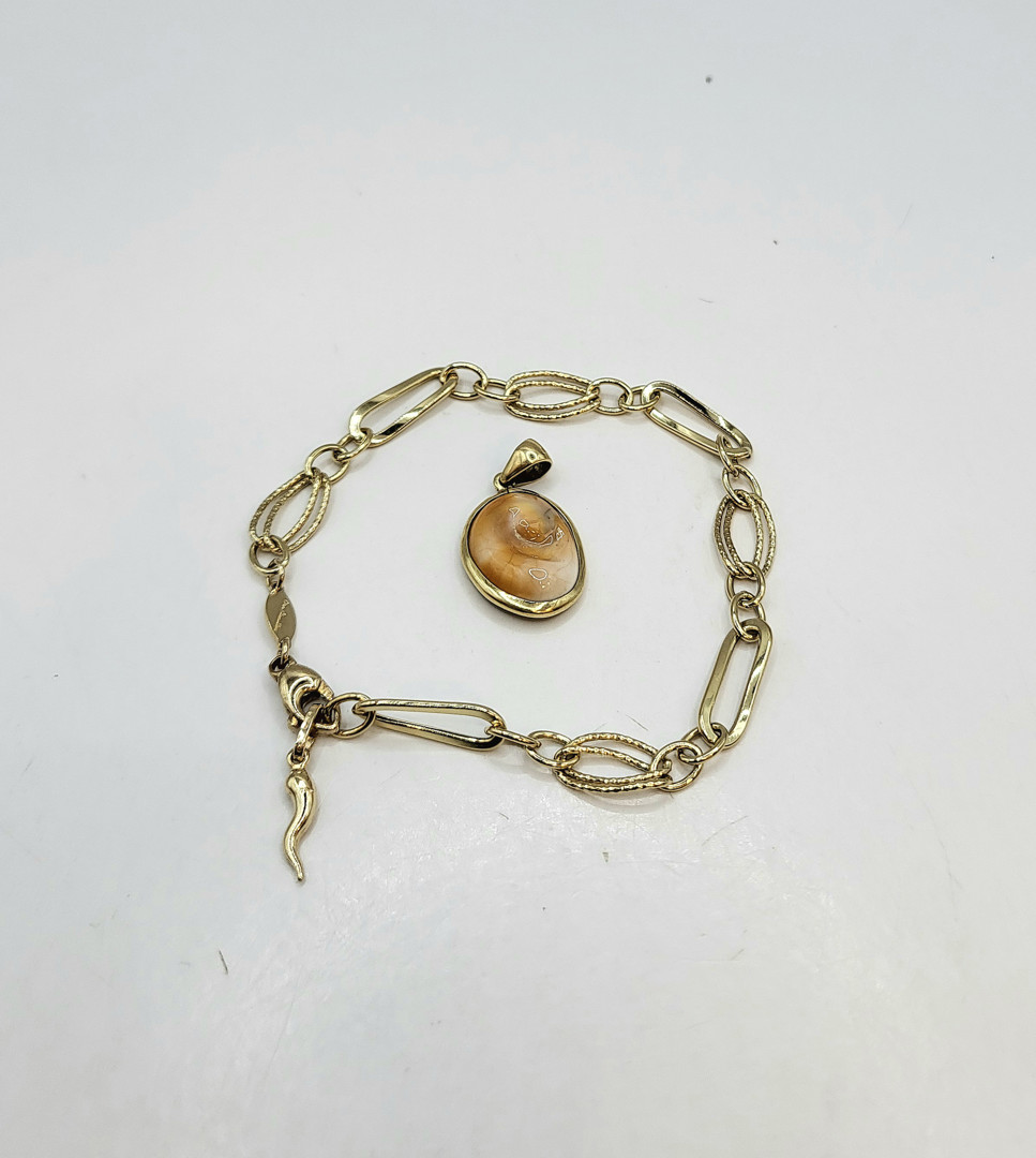 Bracciale e due ciondoli oro pietra 