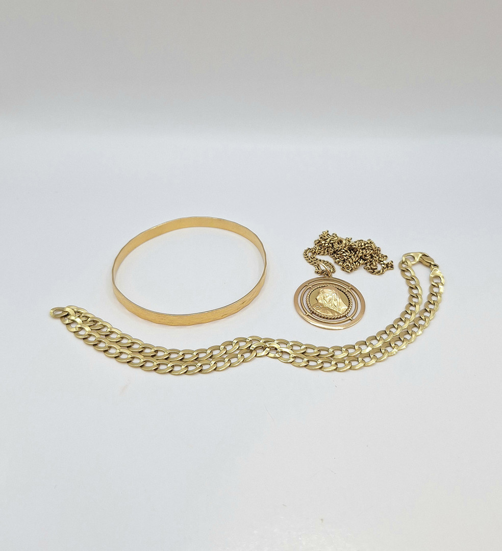 Vari oggetti oro 