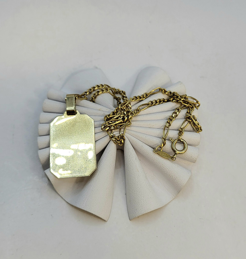 Collana e ciondolo oro