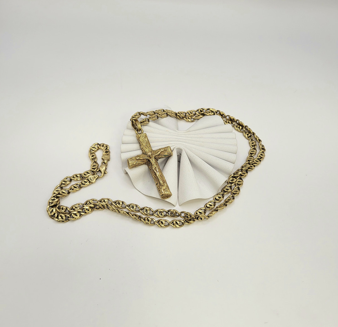 Collana e croce oro 