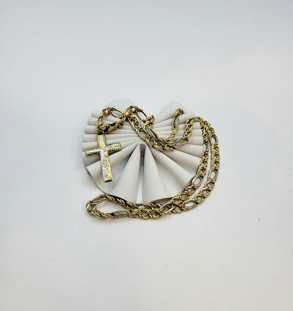 Collana e croce oro