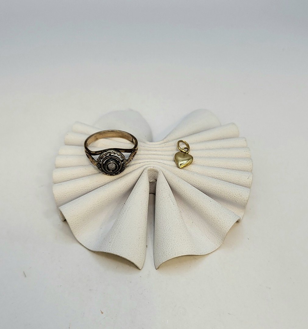 Ciondolo e anello oro argento diamantino