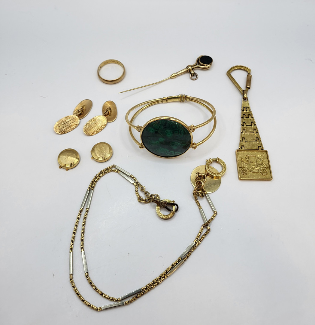 Vari oggetti oro pietre 