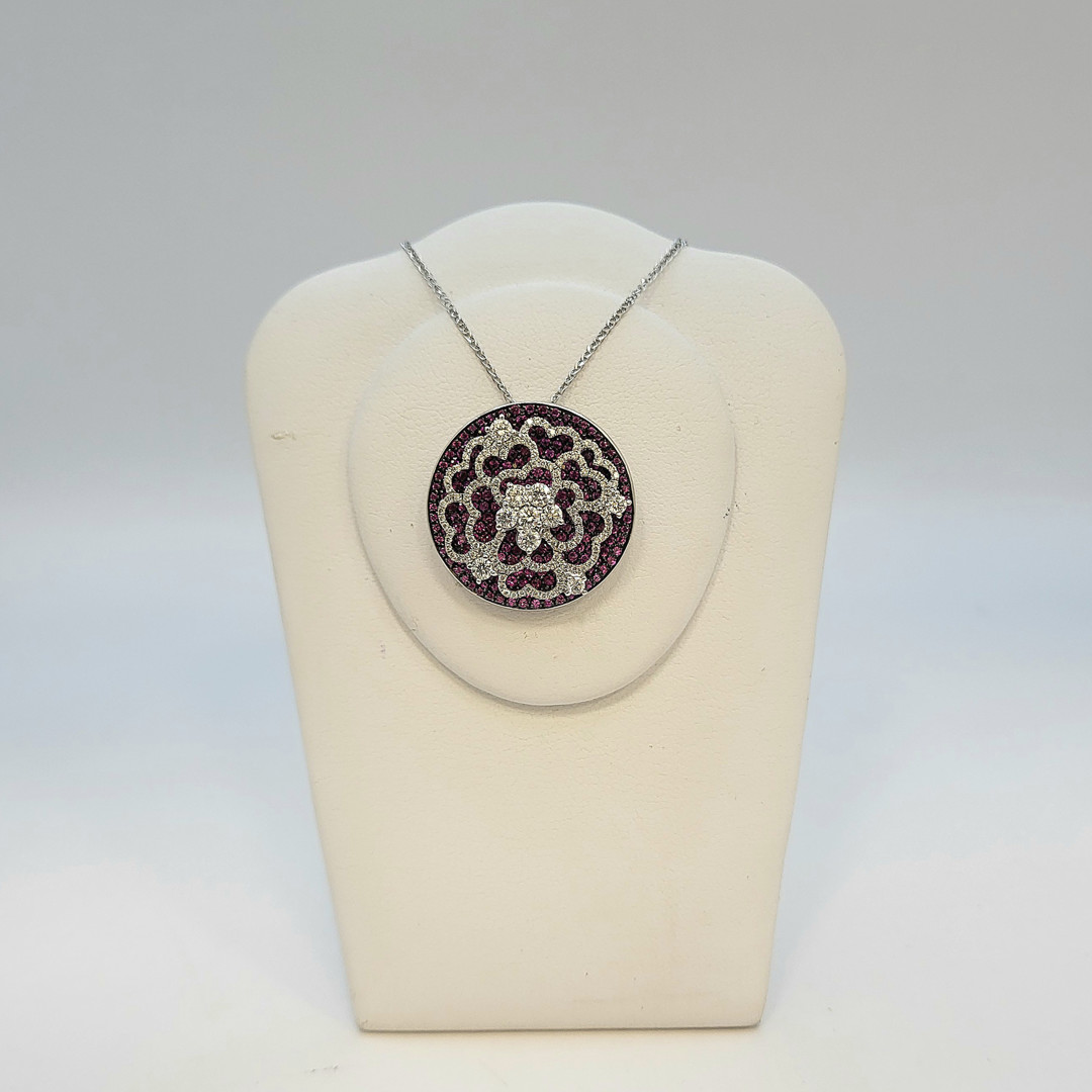 Ciondolo a firma Giorgio Visconti con catenina oro diamanti pietre