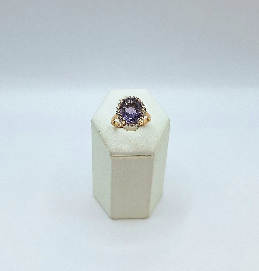 Anello oro pietra diamantini