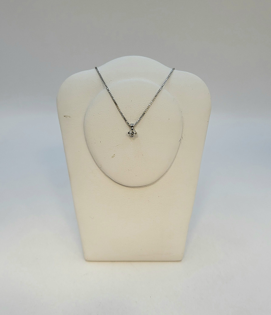 Catenina con ciondolo oro diamantino