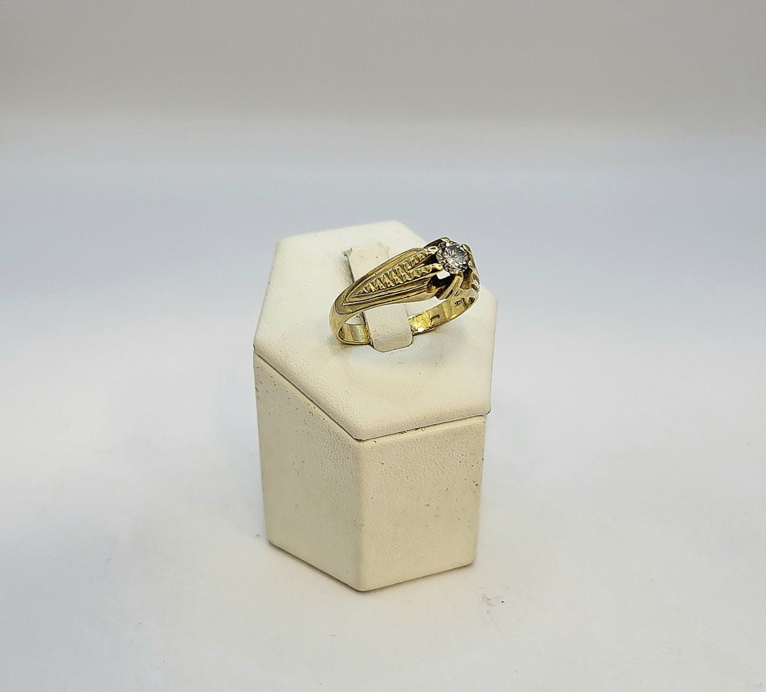 Anello oro diamante