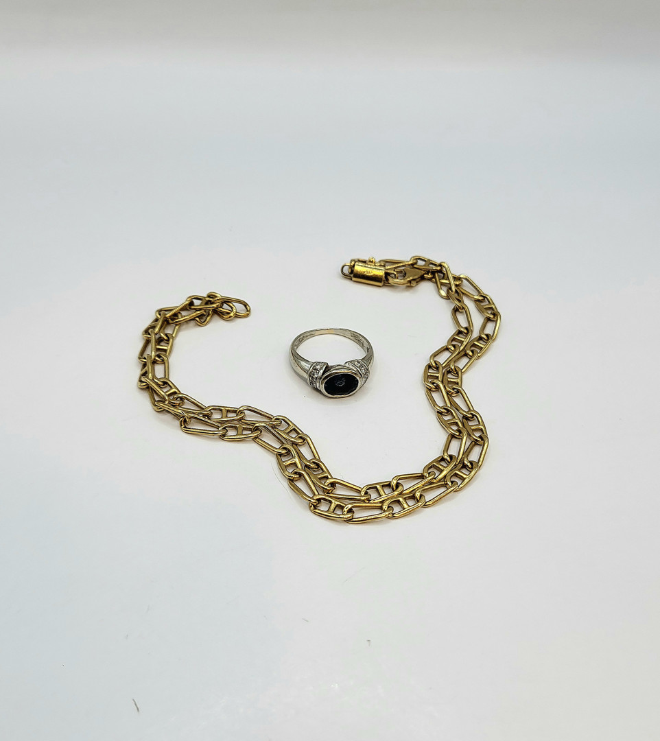 Collana e anello oro pietra diamanti