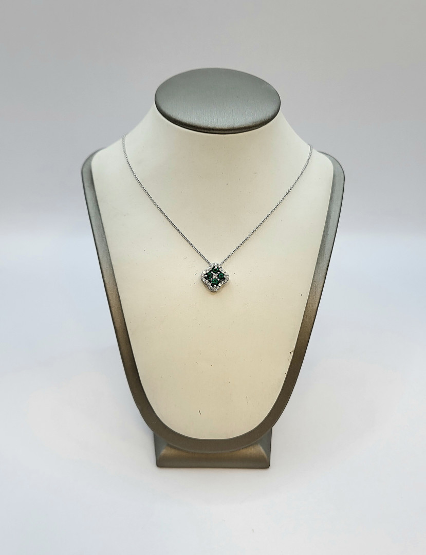 Catenina e ciondolo oro pietre diamantini